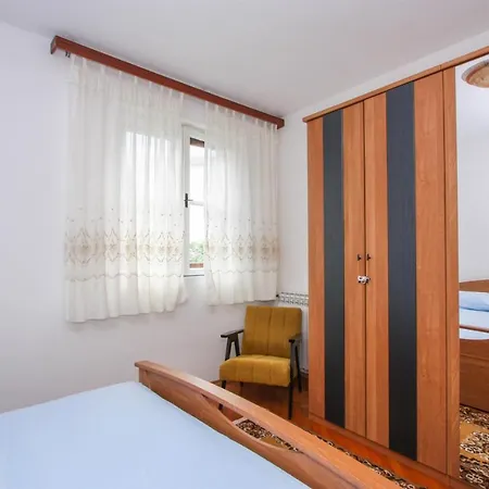 Zana * Trogir