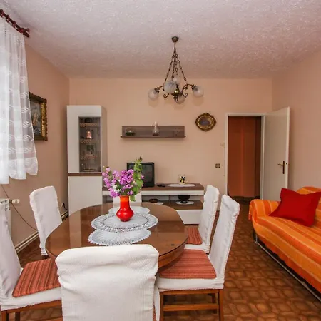 Zana Apartment Trogir